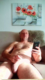 newmanbody webcam model stream image