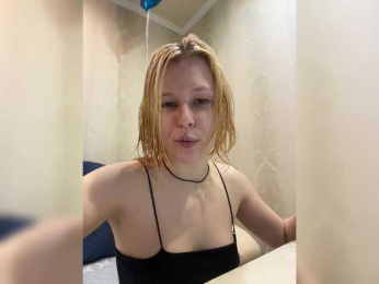 Advaya webcam model stream image