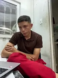 santiObrero webcam model stream image