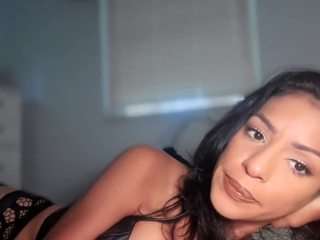 sassysmiles webcam model stream image