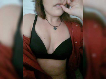Bella92 webcam model stream image