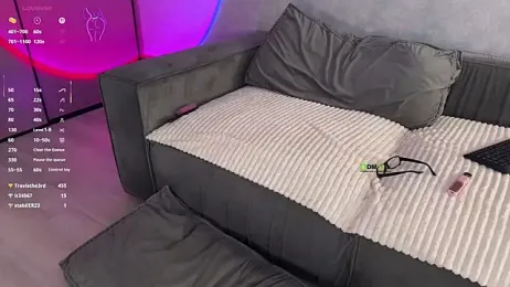 SmokeyMolly webcam model stream image