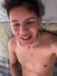 YEICK-17 webcam model stream image