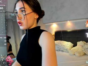 Emily-Lews webcam model stream image