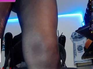 ultra-doll webcam model stream image