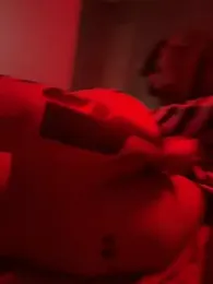 leomgmnt webcam model stream image