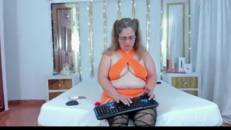 AnyelaGitanaMature webcam model stream image