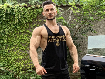 PumpIron webcam livejasmin model stream image