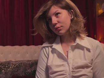 queen-of-tease webcam model stream image