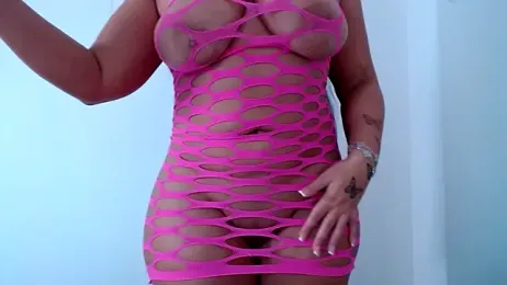 BritishJuicyAva webcam model stream image