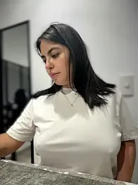 sukhakunis1 webcam model stream image