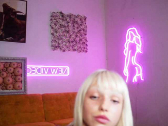 barbiedollhouse webcam model stream image