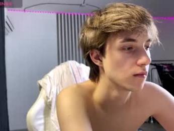 hunks_bromance webcam model stream image