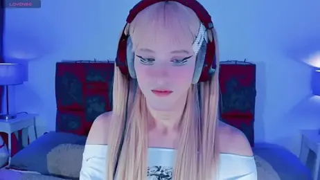 Kirmyy_ webcam model stream image