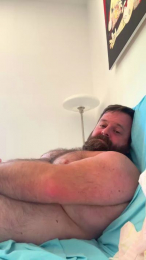 Manu_ibz_bear webcam model stream image