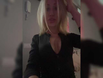 ViviRoss webcam model stream image