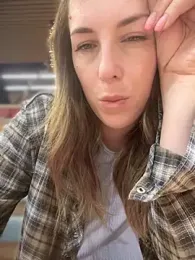 MommmyYummy webcam model stream image
