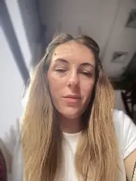 MommmyYummy webcam model stream image