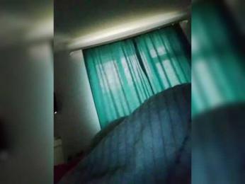 Eva-4 webcam model stream image