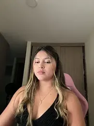 lunablossom_ webcam stripchat model stream image