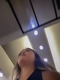 lunablossom_ webcam stripchat model stream image