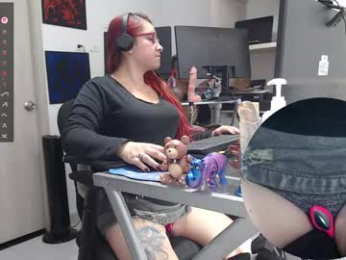 leidycrstnch21 webcam model stream image