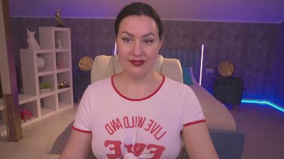 VelvetLuck webcam model stream image