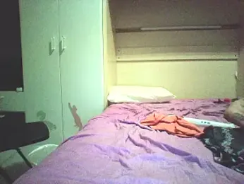 Big-Tits-McGee webcam model stream image