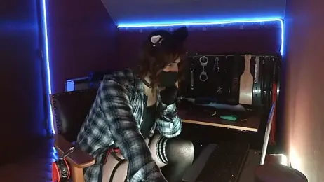 Ginny-the-bdsm-nympho webcam model stream image