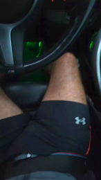 ukmale_hot webcam model stream image