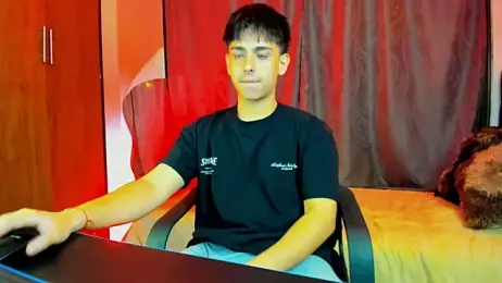 Maximo_Miller webcam model stream image