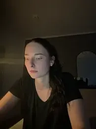 Snowhiite webcam stripchat model stream image