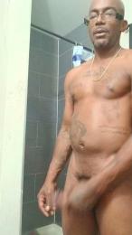 MrTinyDicc webcam model stream image