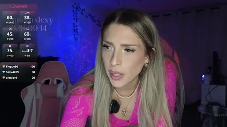 queenxlexy webcam model stream image
