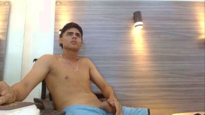 Lelehott01 webcam model stream image
