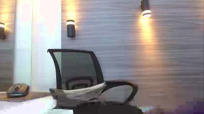 Lelehott01 webcam model stream image