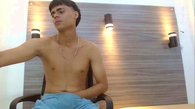 Lelehott01 webcam model stream image