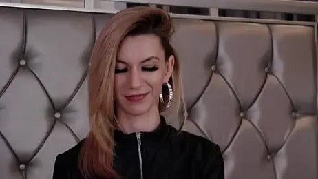 MayaHale webcam stripchat model stream image