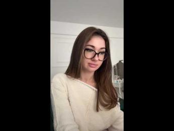 IvyyXOXO webcam model stream image