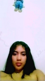 Alahiateen webcam model stream image
