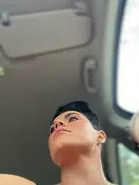 LukeLouHarvey webcam model stream image