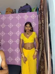 Sweet-priyaa webcam stripchat model stream image