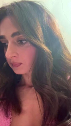 maia183 webcam model stream image