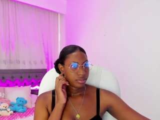 nana-cooper webcam model stream image