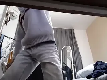 leeyoung_ webcam model stream image