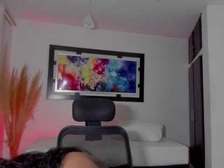 khaleesi-laylee webcam model stream image