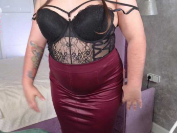 KiraFire webcam model stream image