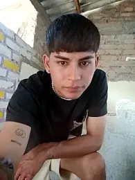 Lukas_strong webcam model stream image