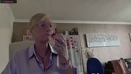 TopazCamgirl webcam model stream image