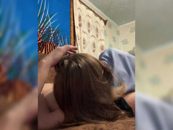 LuXuRyVN webcam model stream image